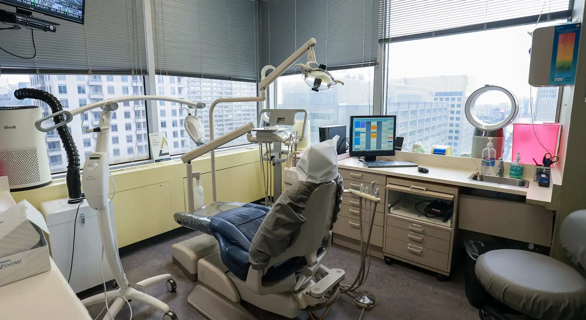 Yonge and Bloor Dental Clinic